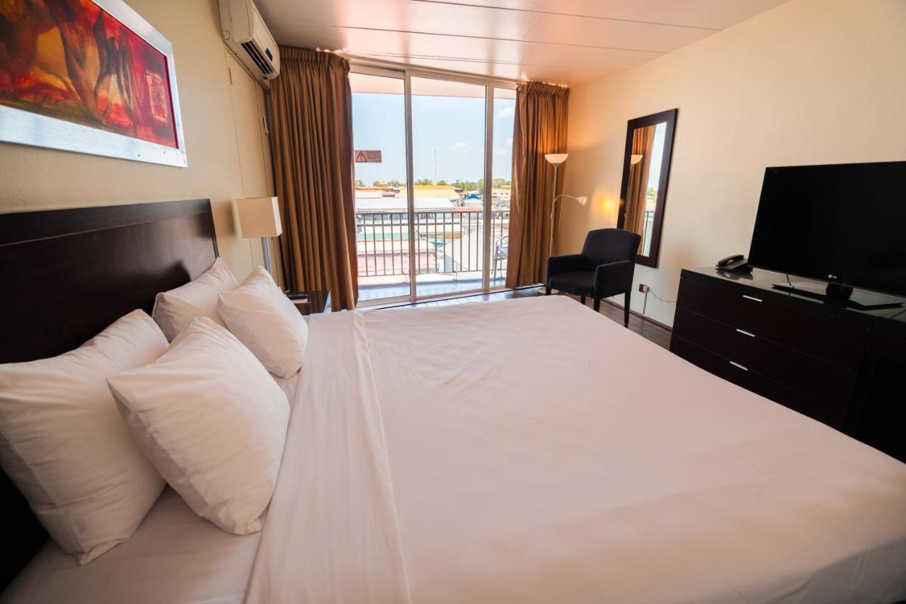 Radisson Hotel Paramaribo Bagian luar foto